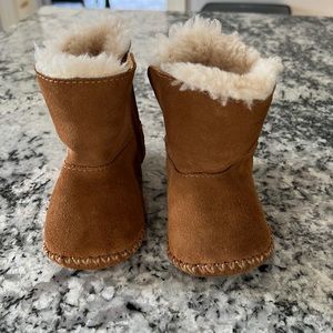 Authentic toddler Ugg boots. Size 4/5